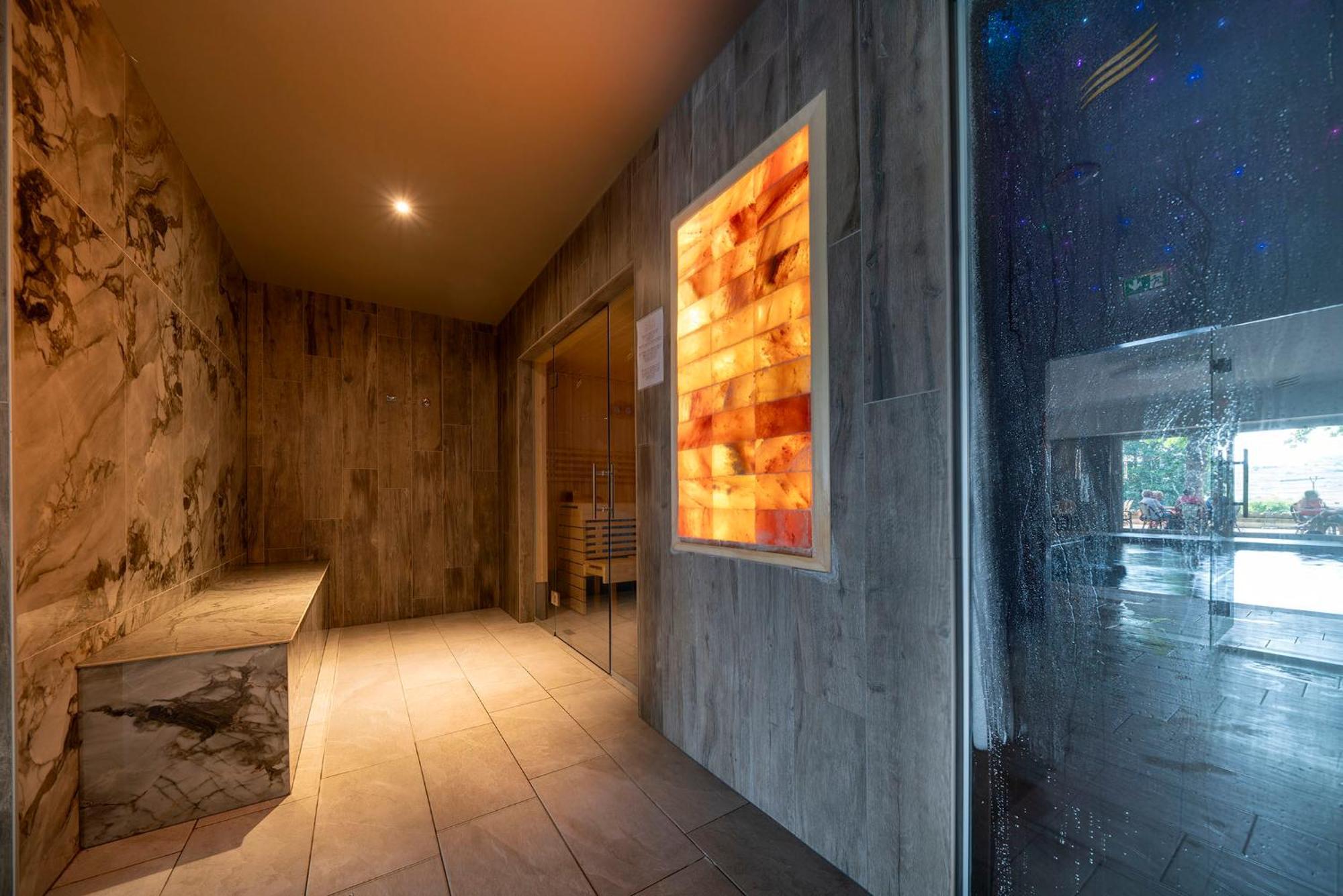 Hotel Munsch Restaurant & Wellness, Colmar Nord - Haut-Koenigsbourg Saint-Hippolyte  Bagian luar foto