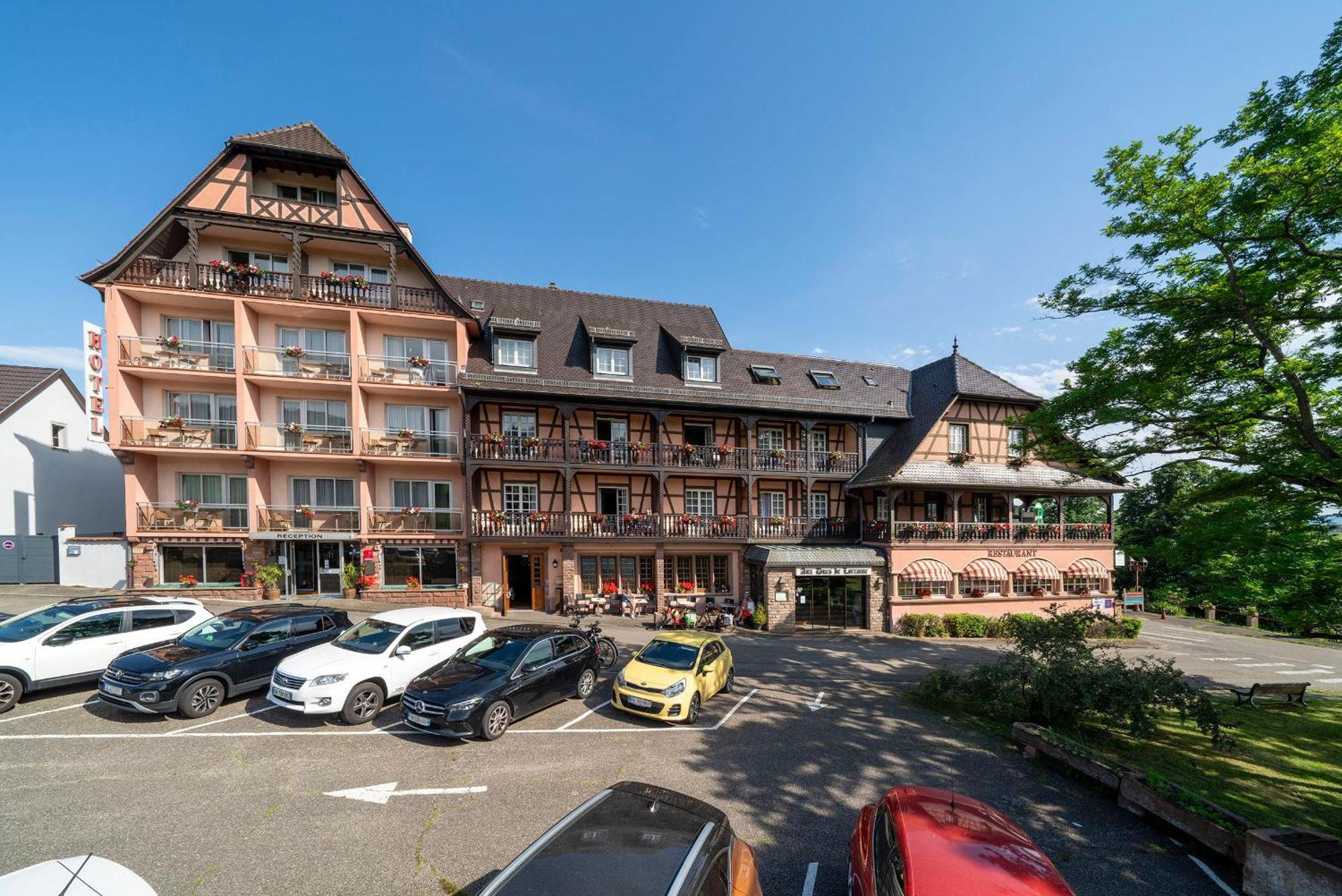 Hotel Munsch Restaurant & Wellness, Colmar Nord - Haut-Koenigsbourg Saint-Hippolyte  Bagian luar foto